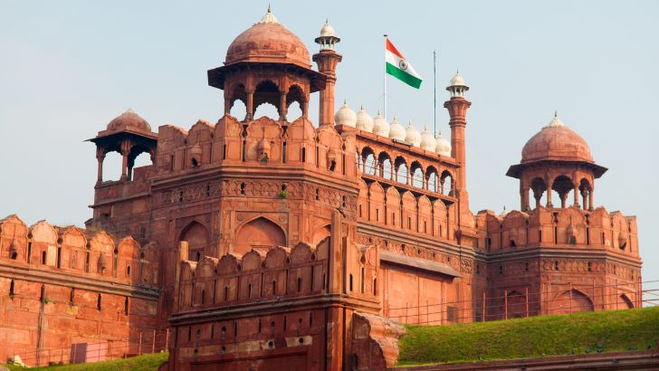 https://salarnews.in/public/uploads/images/newsimages/maannewsimage03082026_162848_Red Fort.jpg